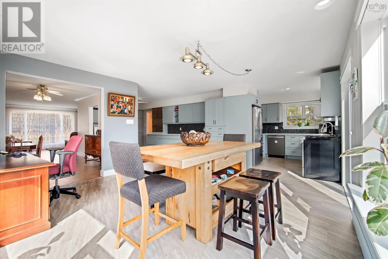 1305 Fall River Road