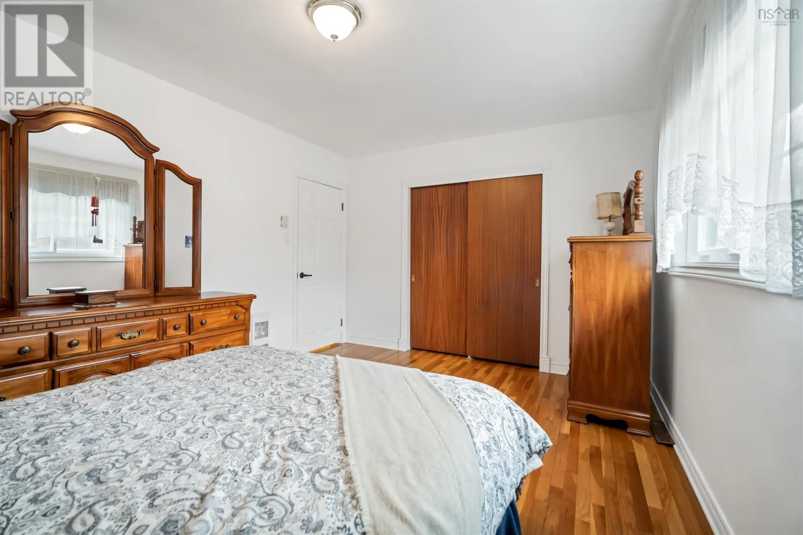 1305 Fall River Road