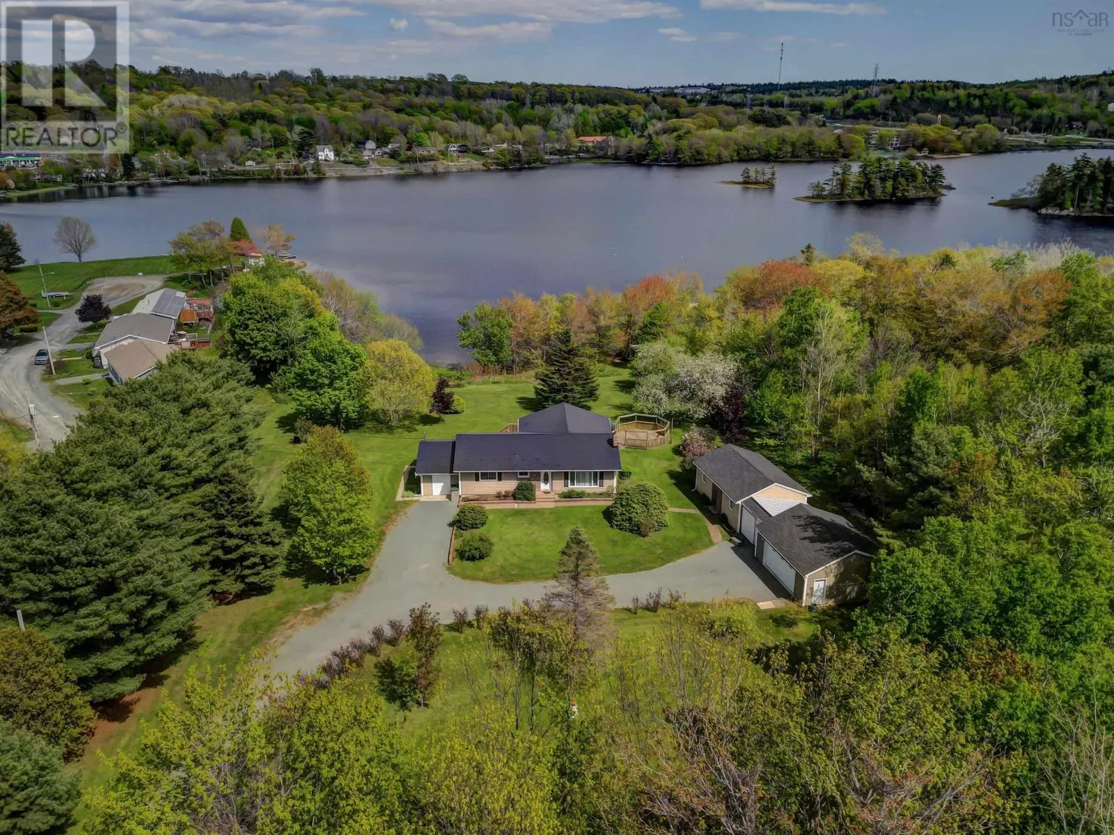 1305 Fall River Road