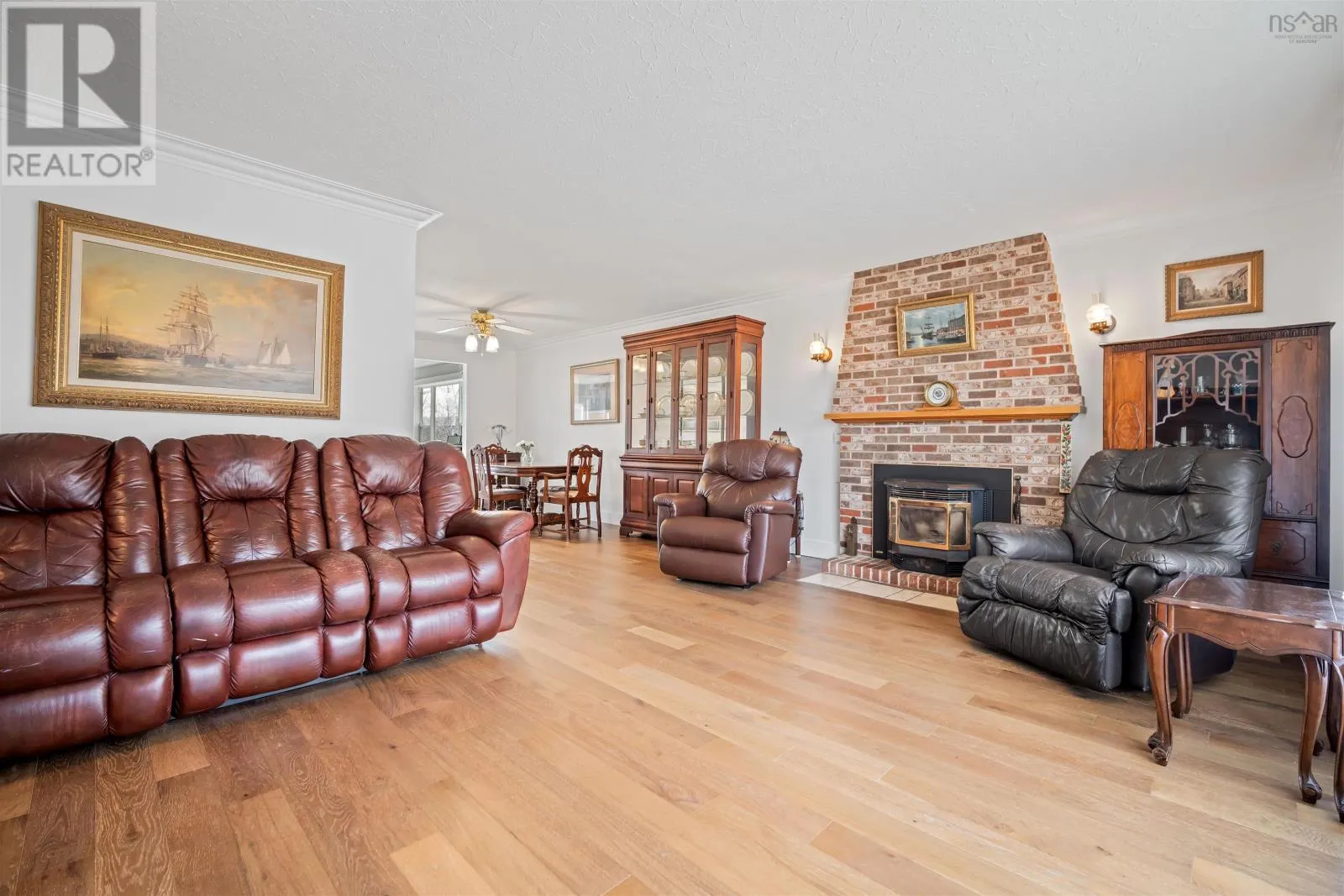 1305 Fall River Road