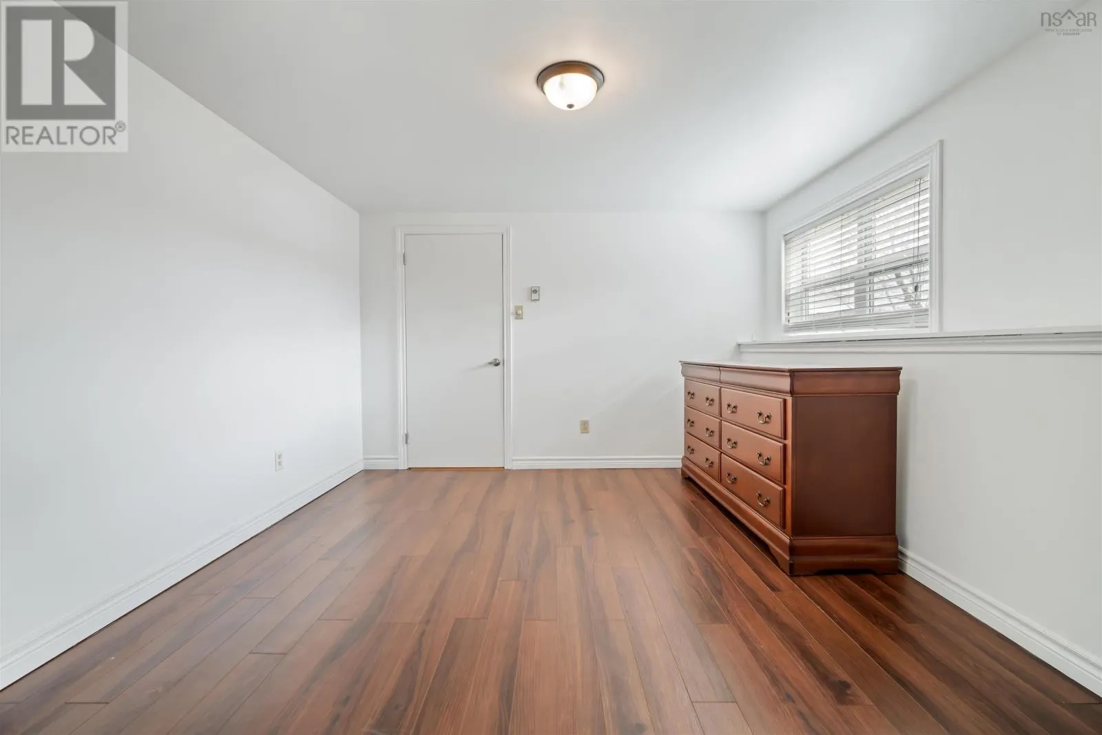 1305 Fall River Road