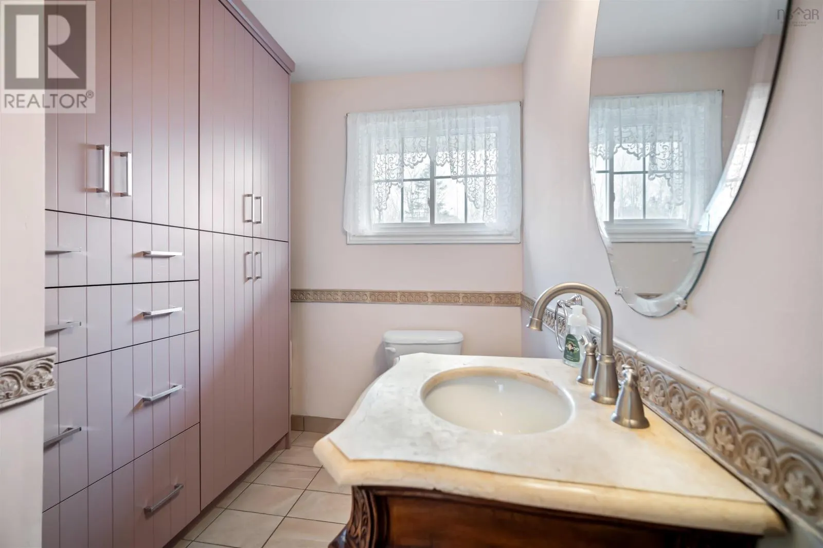 1305 Fall River Road