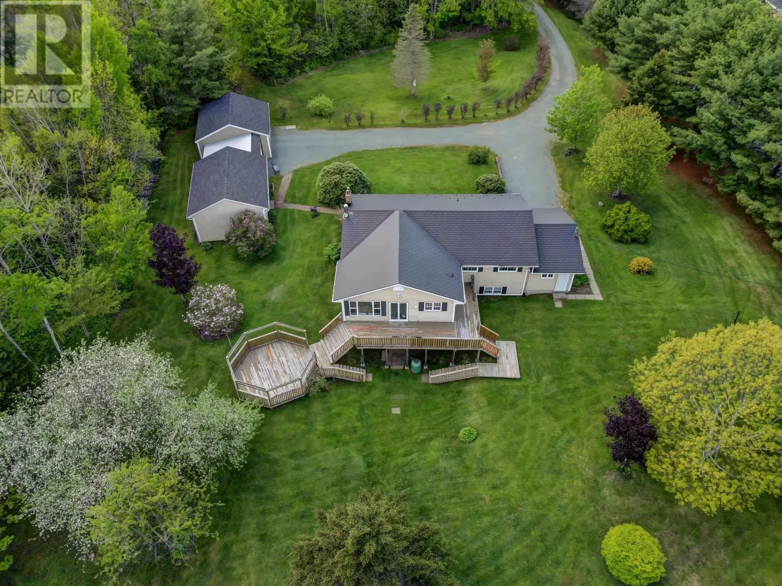 1305 Fall River Road