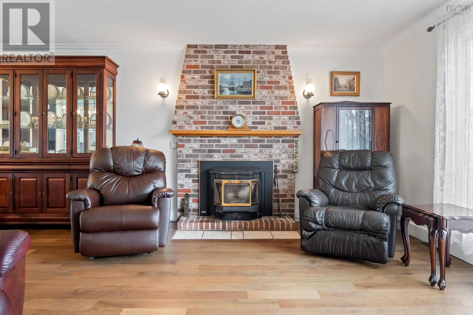 1305 Fall River Road