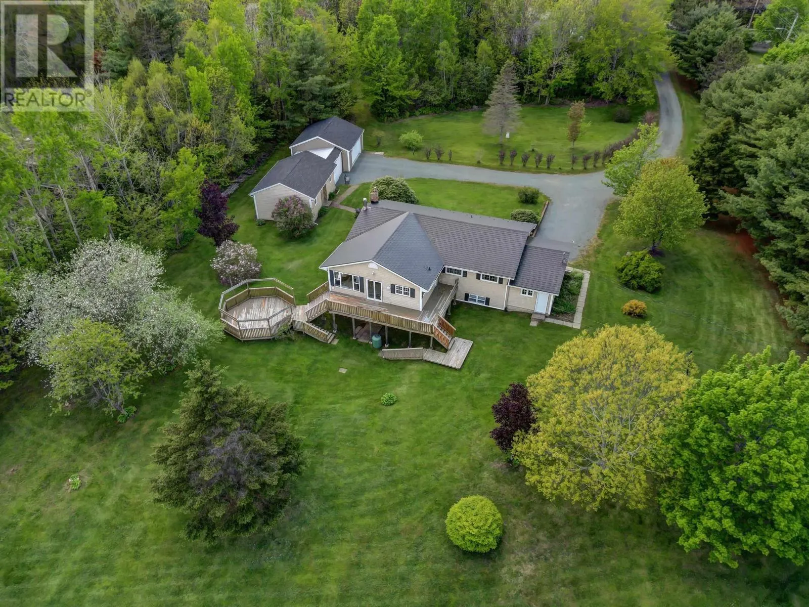 1305 Fall River Road