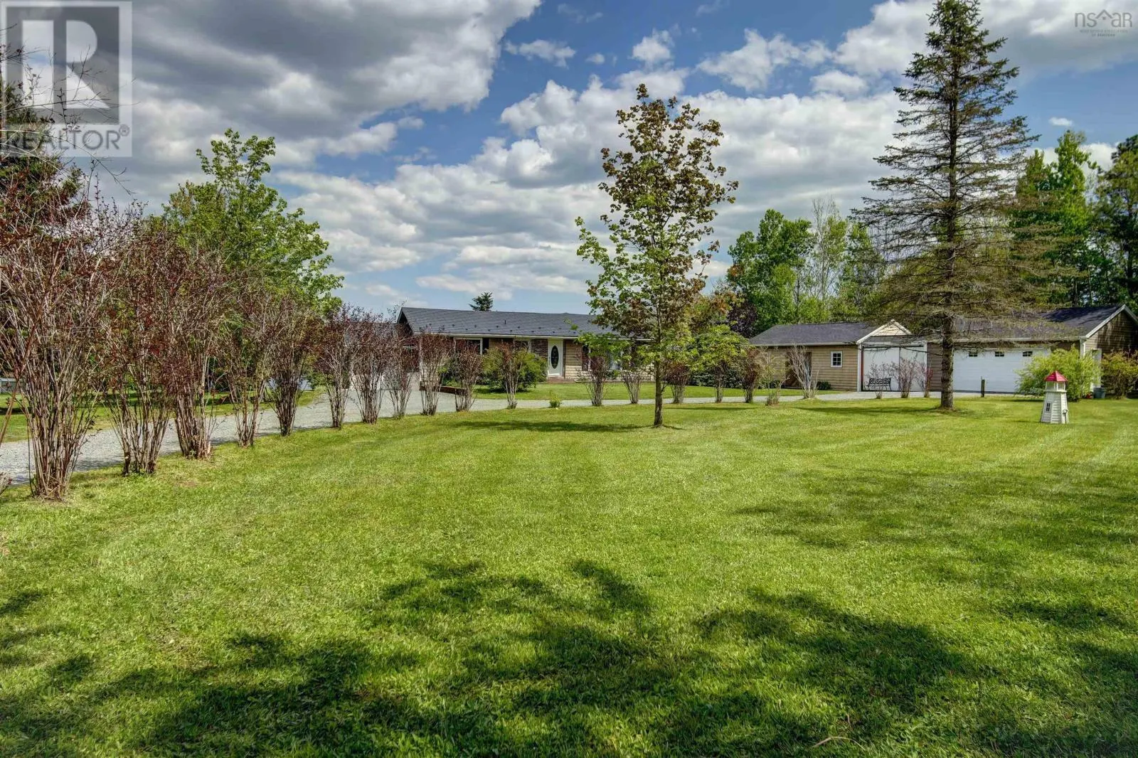 1305 Fall River Road