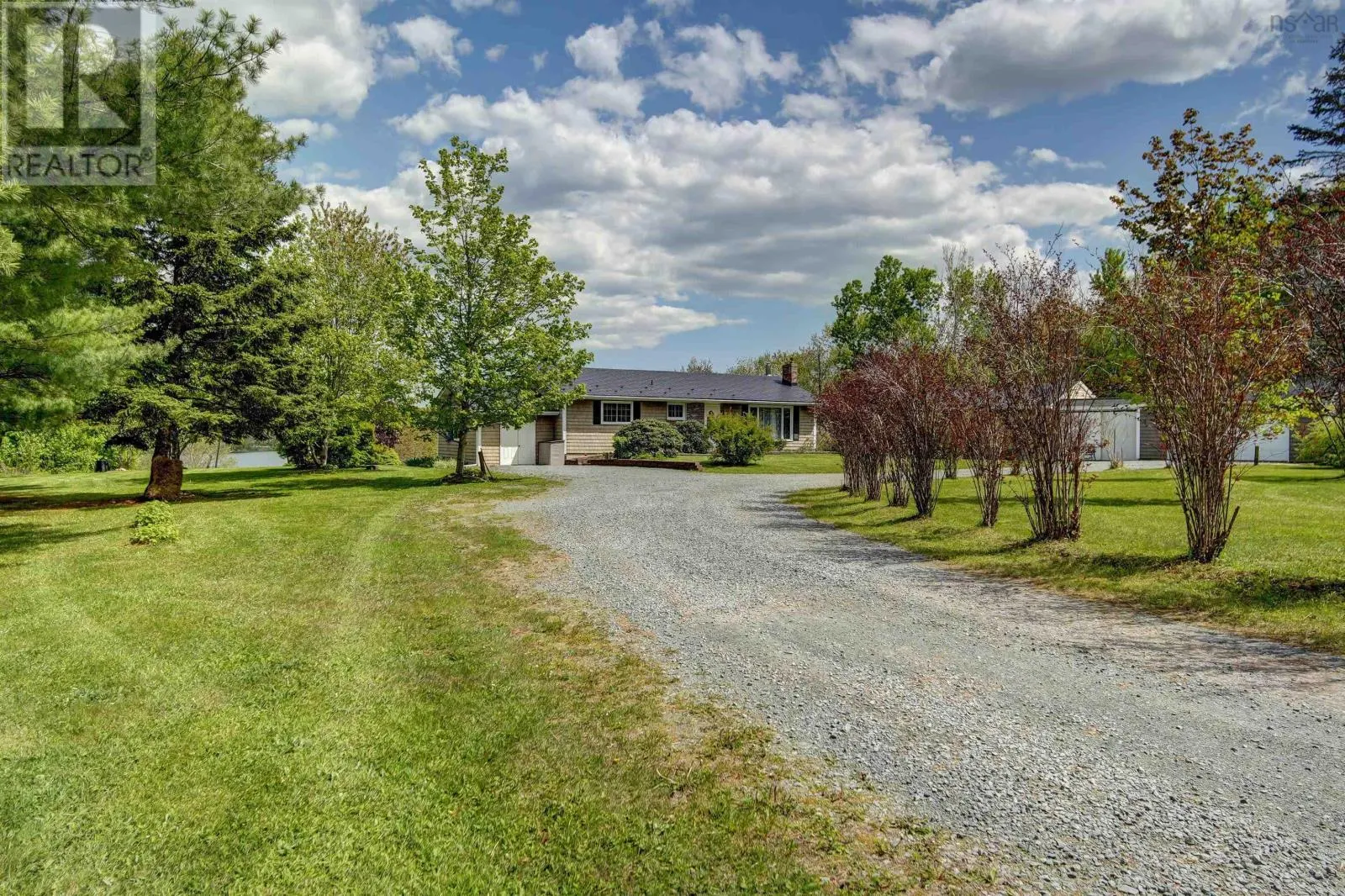 1305 Fall River Road