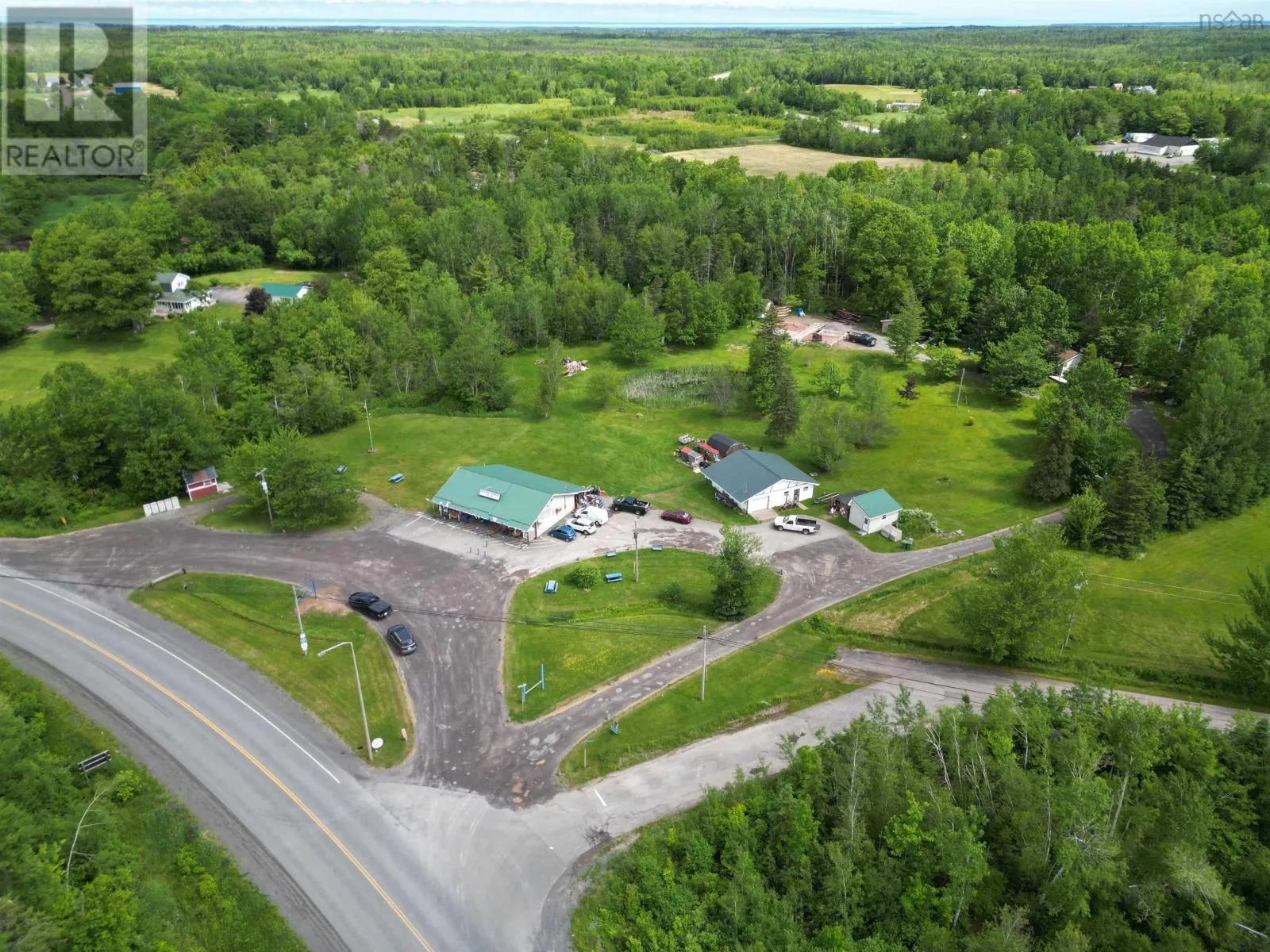8139 Highway 6