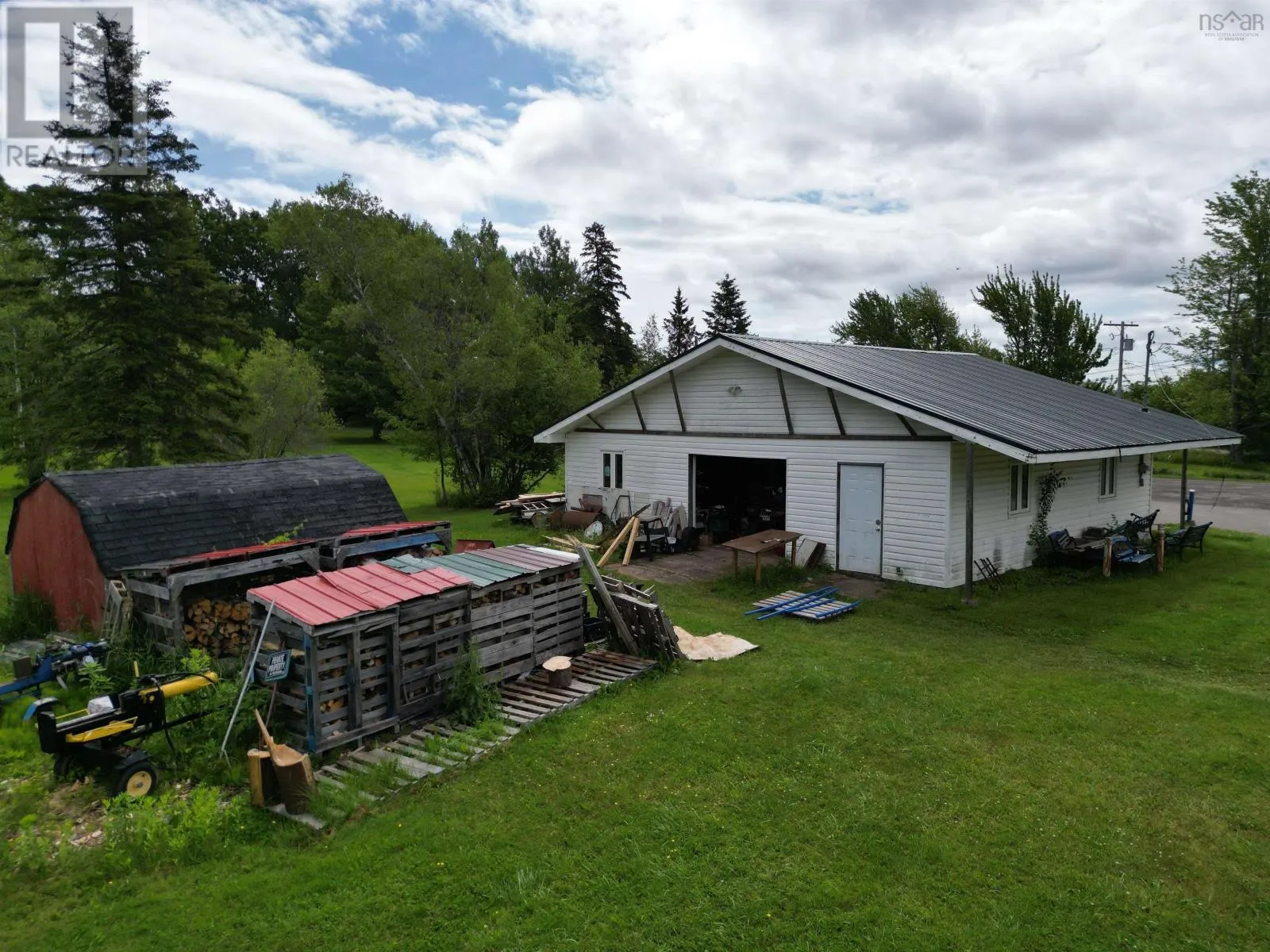 8139 Highway 6