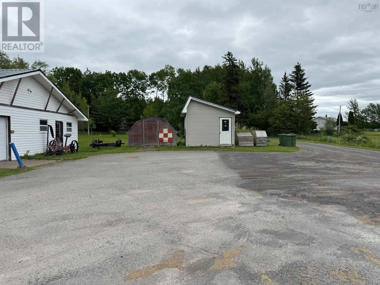 8139 Highway 6