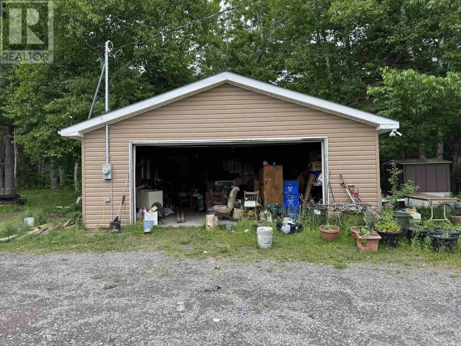 8139 Highway 6