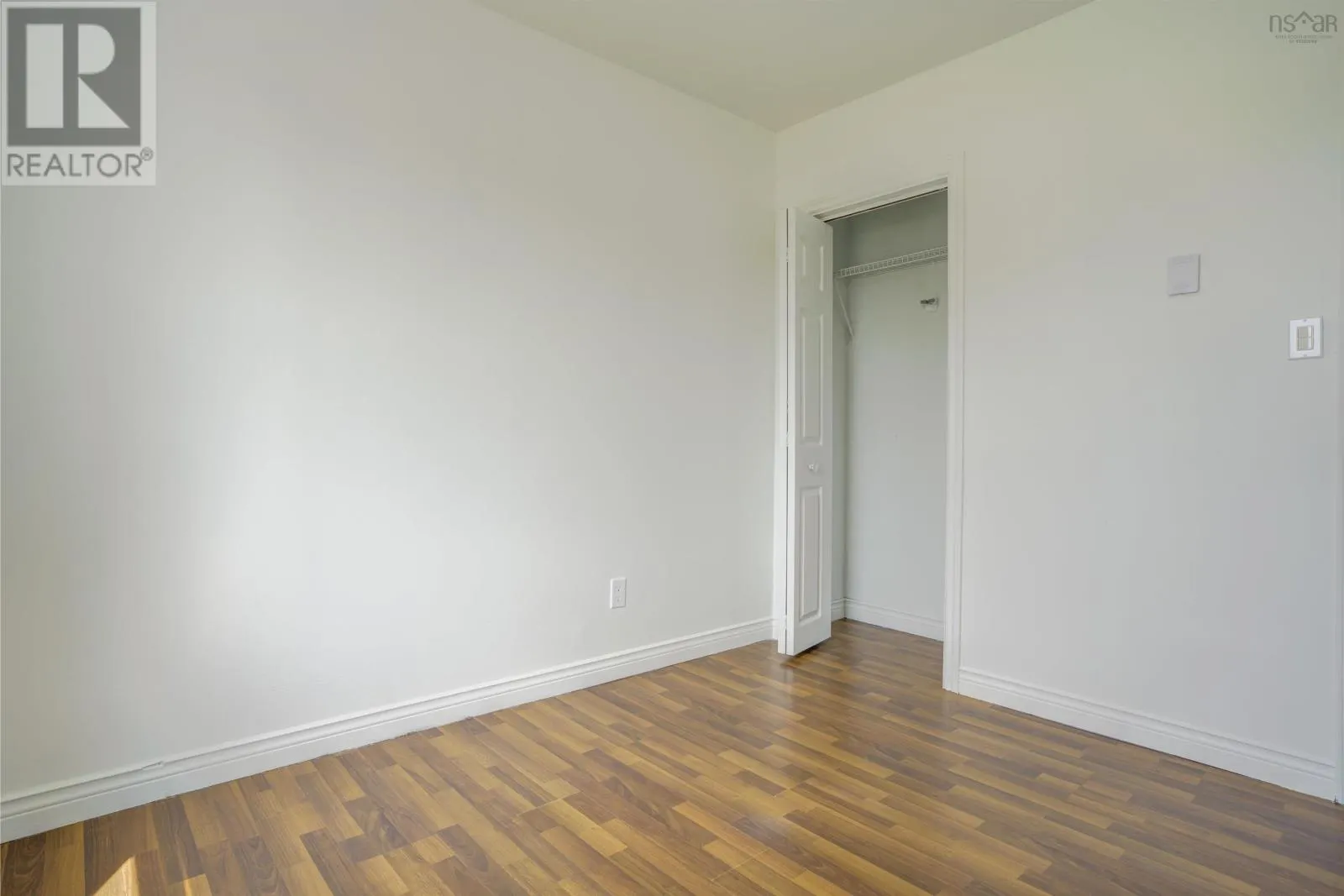 30 Woodcrest Avenue