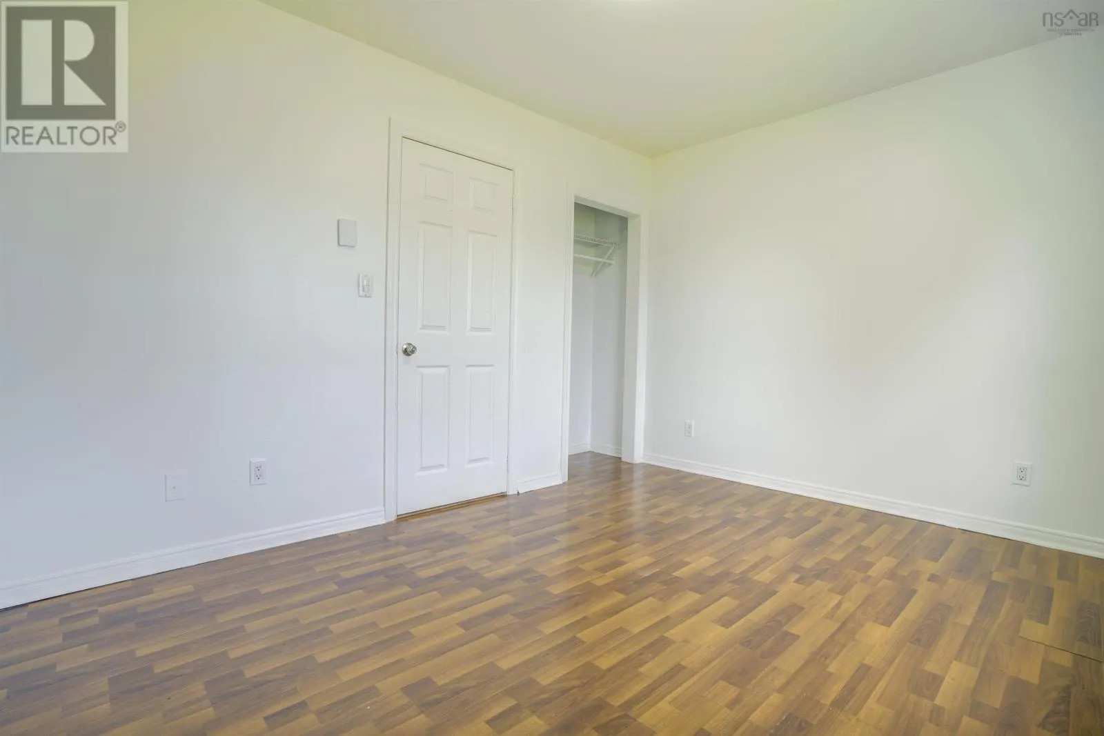 30 Woodcrest Avenue