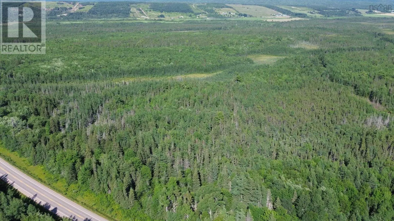 Acreage Highway 105