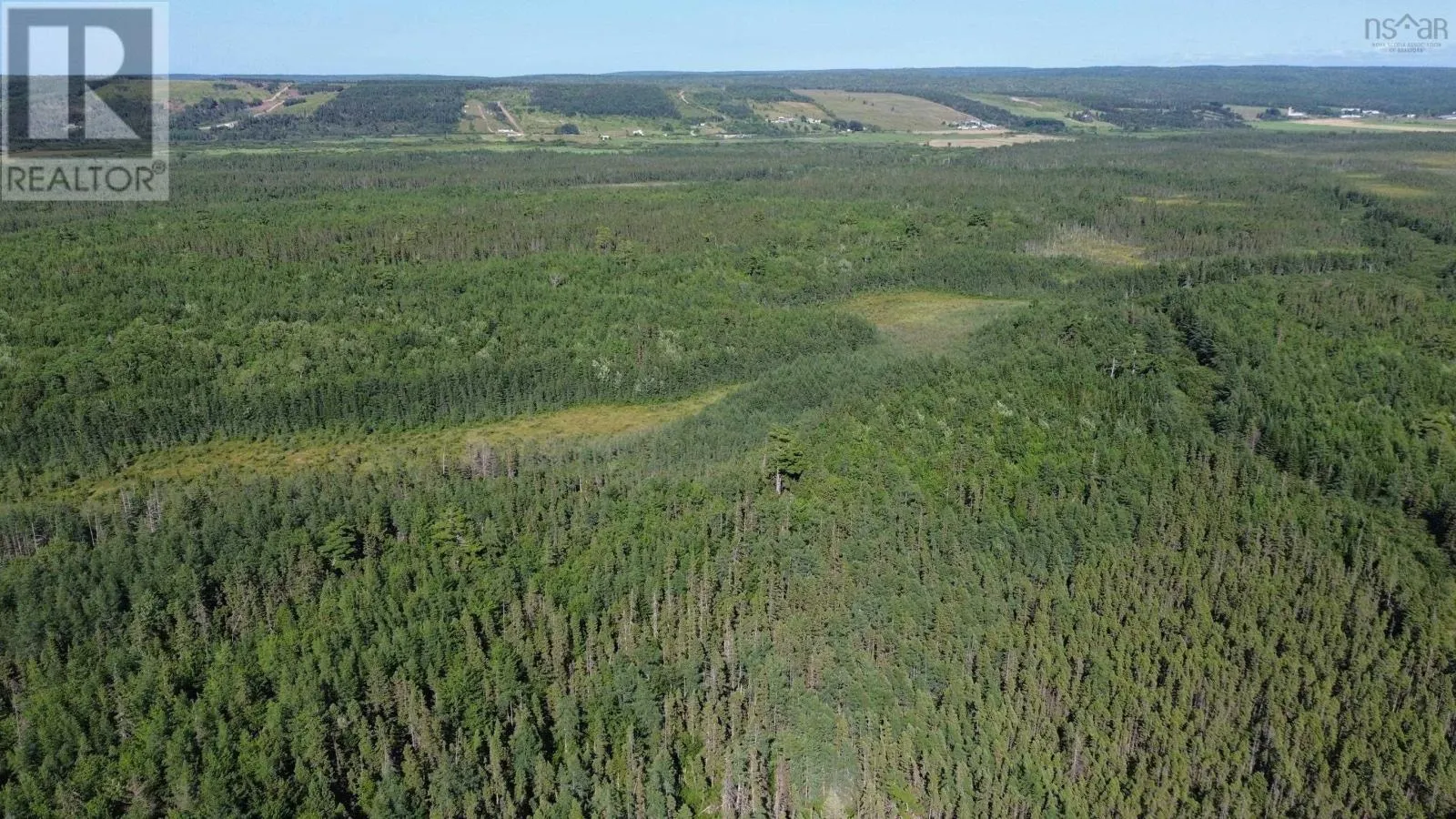 Acreage Highway 105