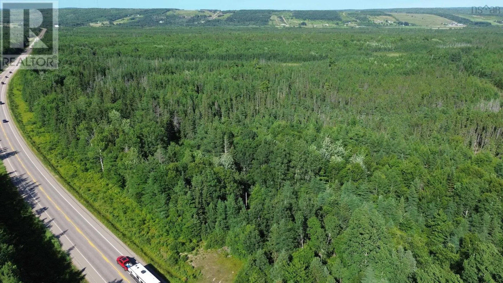 Acreage Highway 105