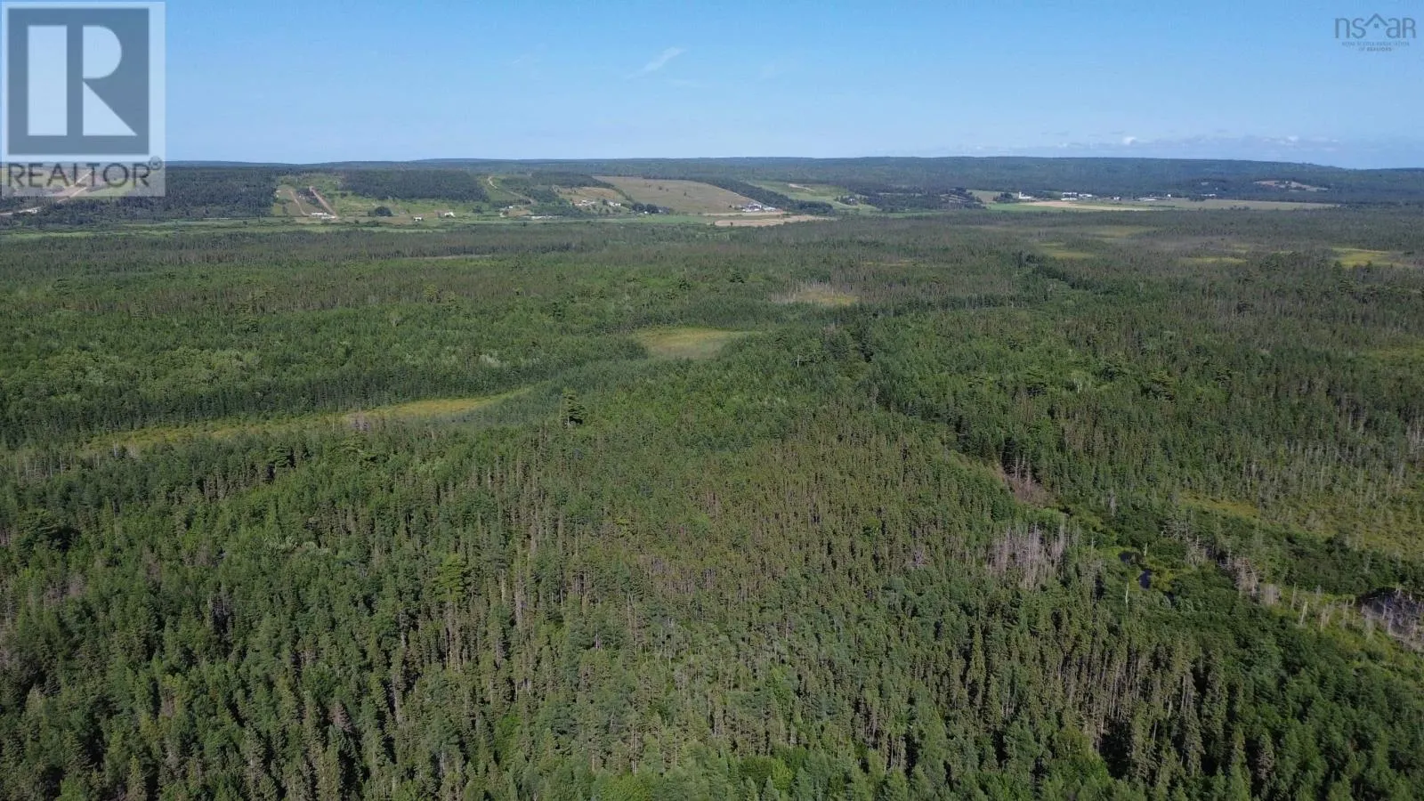 Acreage Highway 105