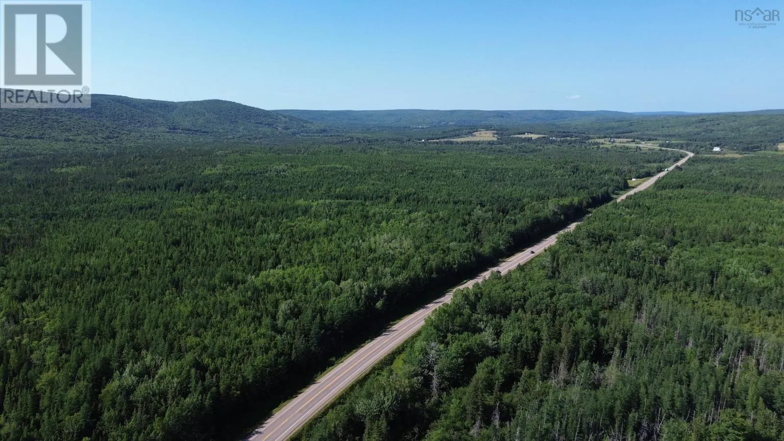 Acreage Highway 105