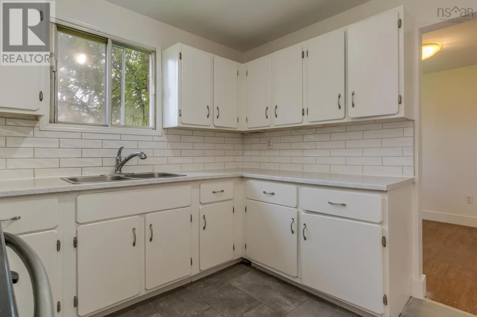 91/93 Roleika Drive