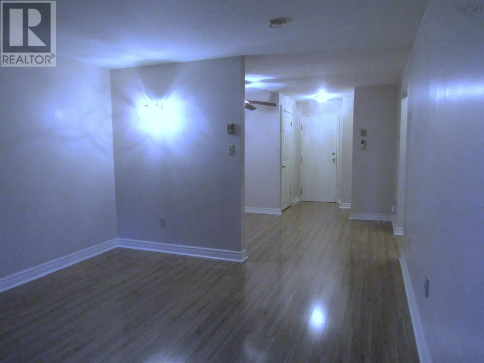 13 5 Rose Way