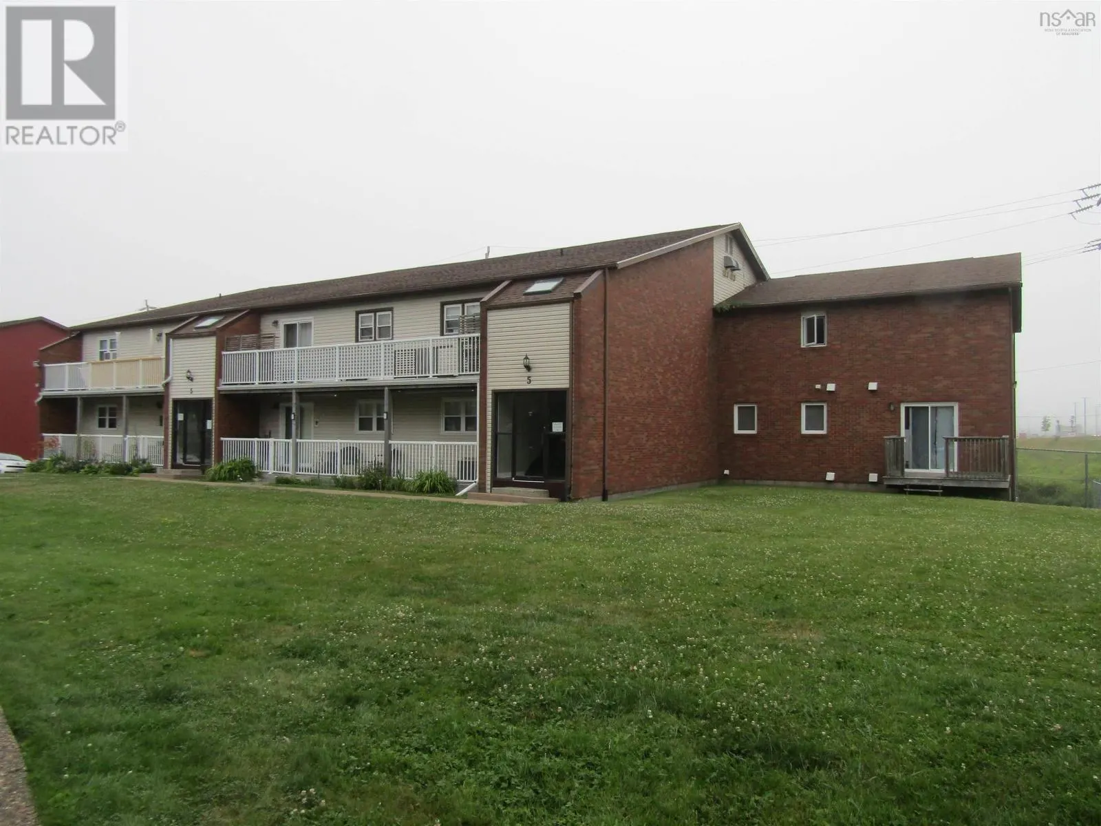 13 5 Rose Way