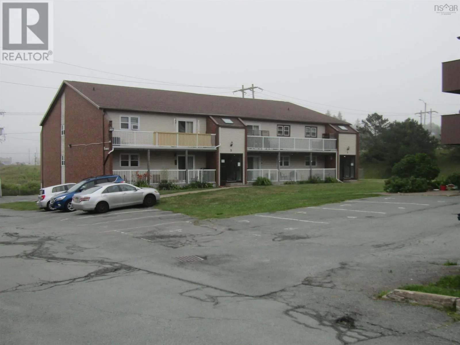 13 5 Rose Way