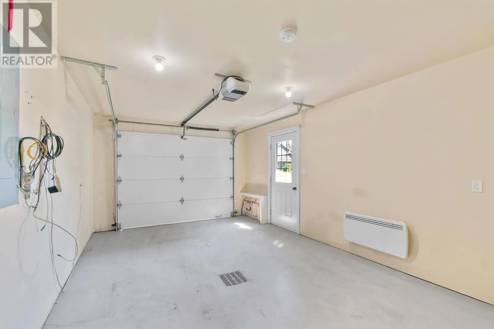 40 JESSIE Street
