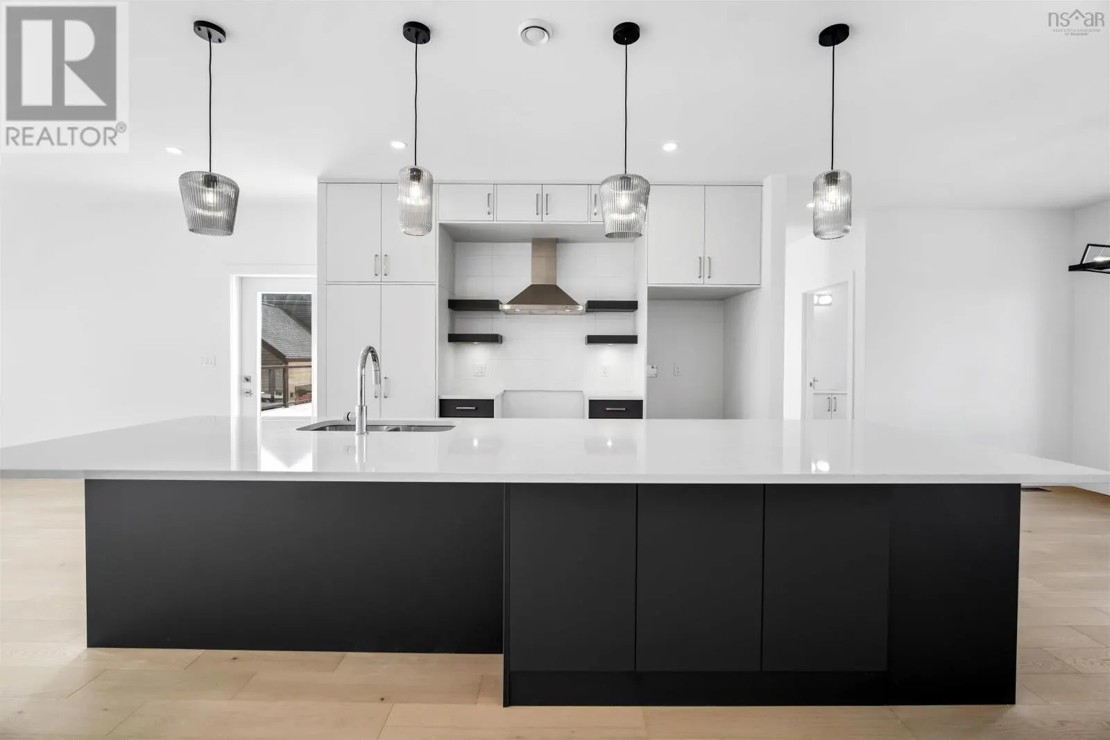 2 Merion Court