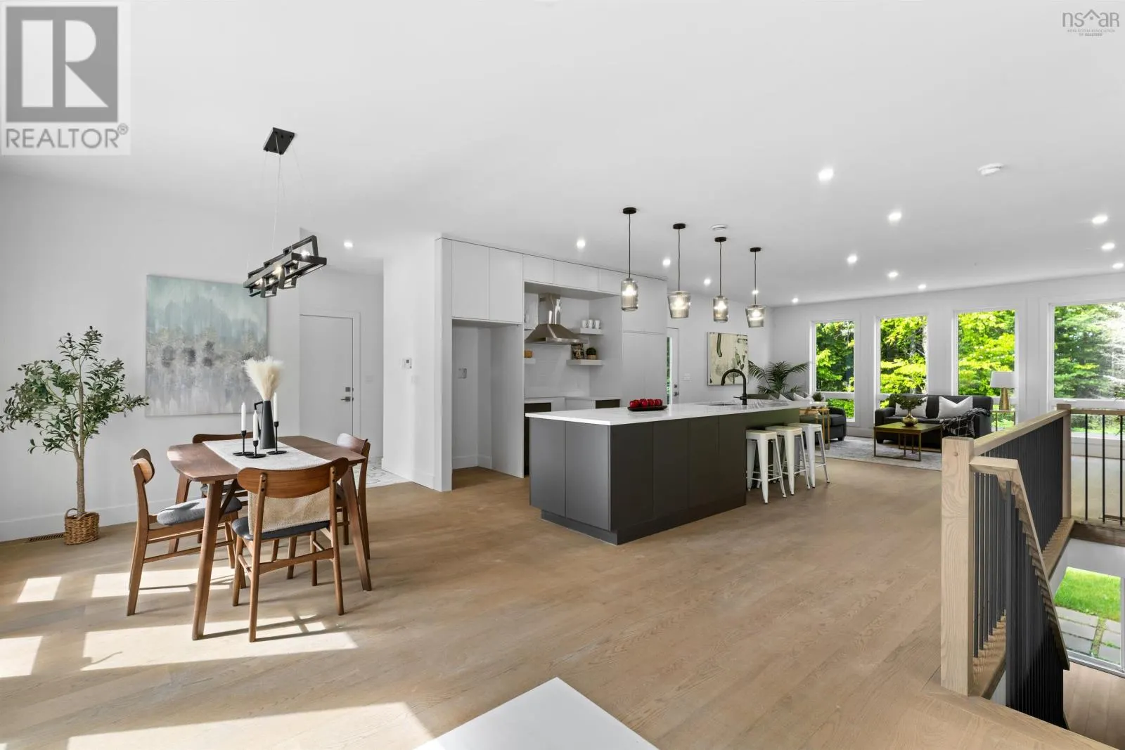 2 Merion Court