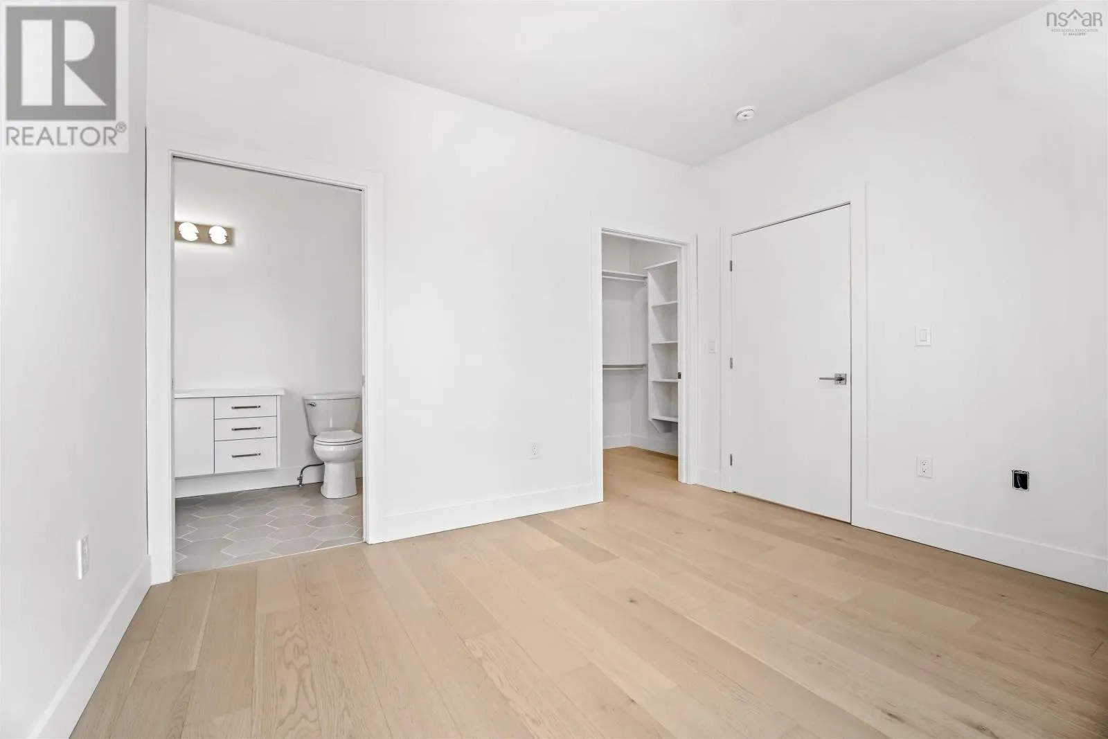 2 Merion Court