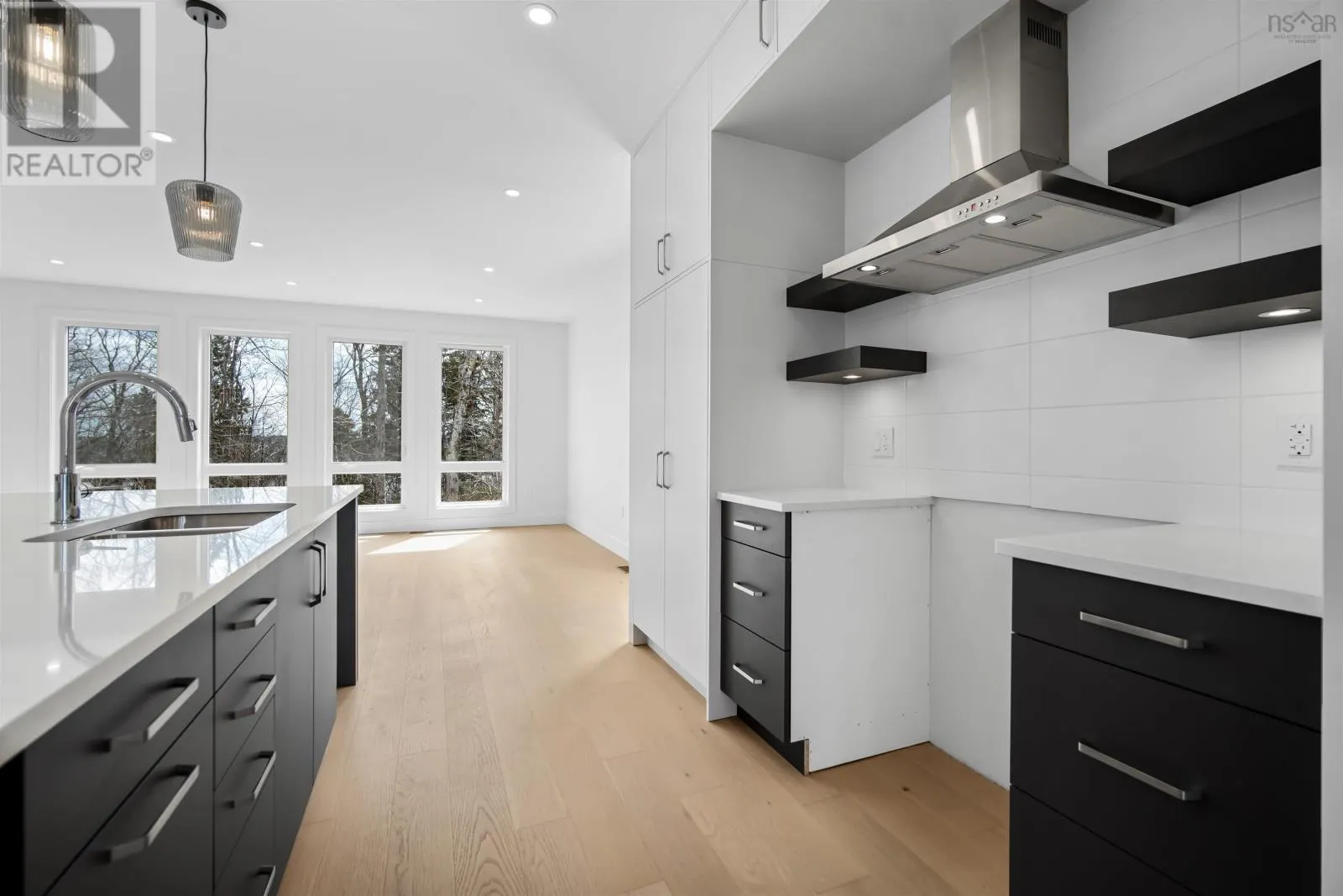 2 Merion Court