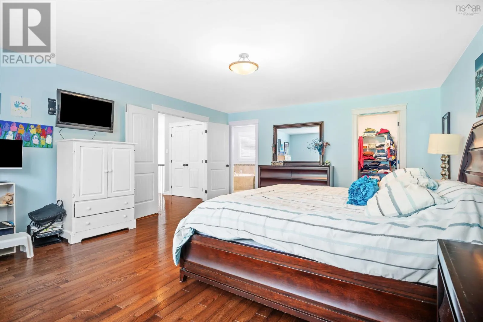 76 PEBBLECREEK Crescent