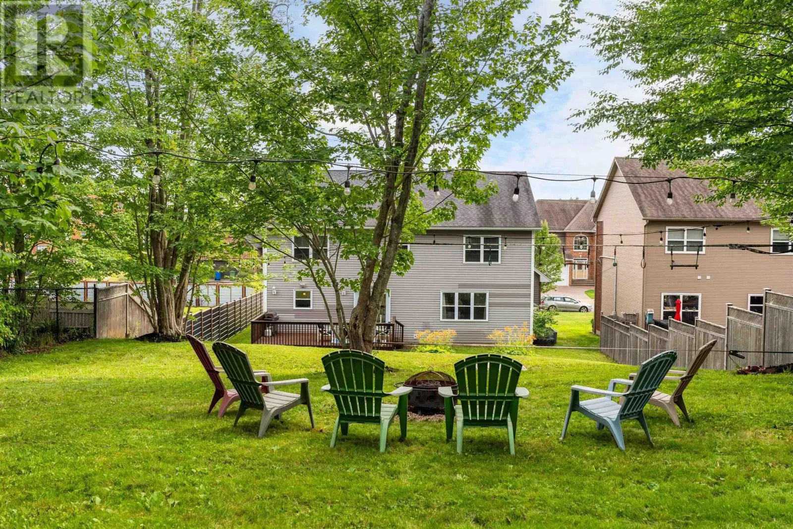76 PEBBLECREEK Crescent