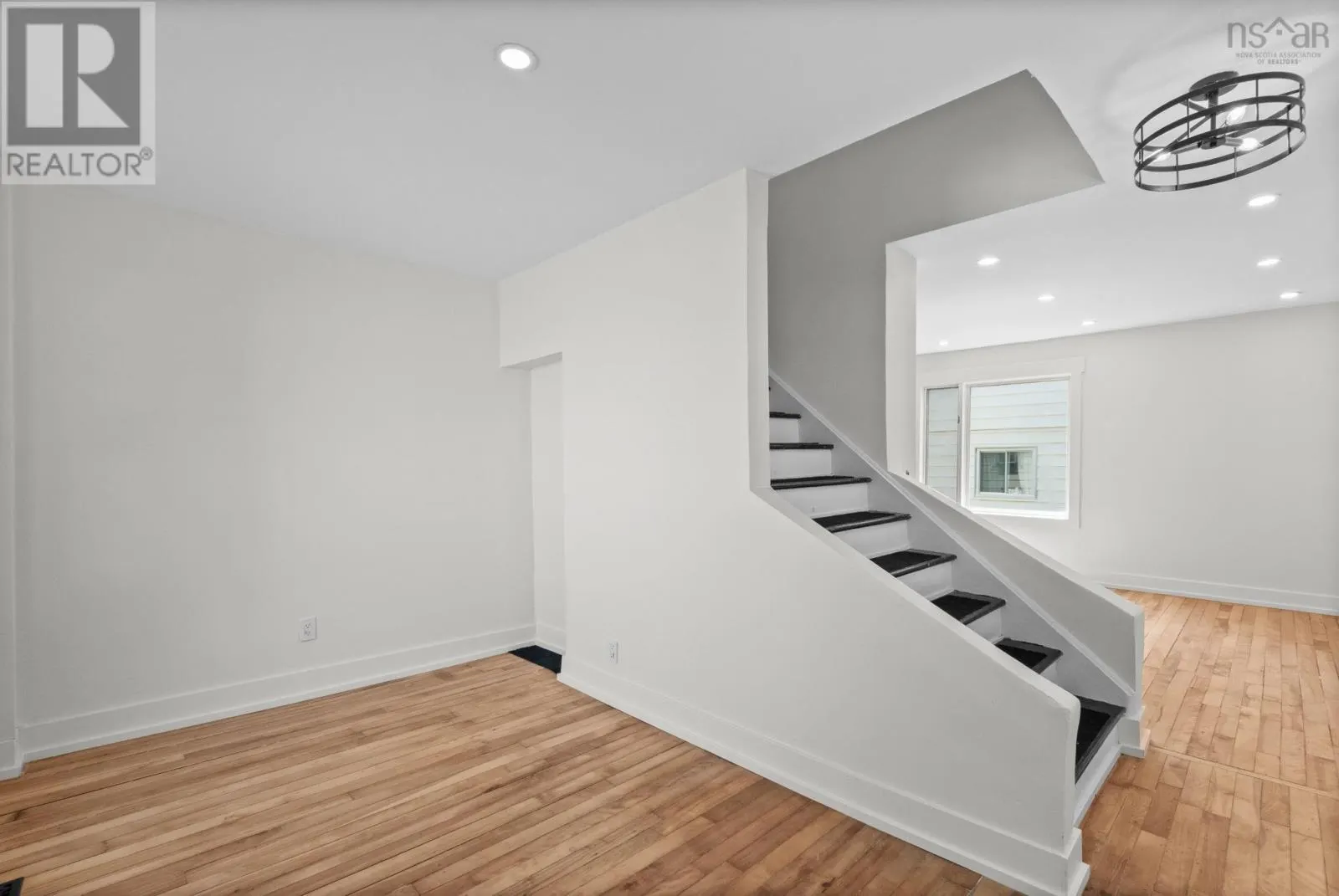 54 Symonds Street