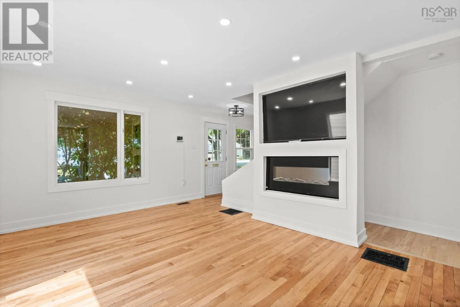 54 Symonds Street
