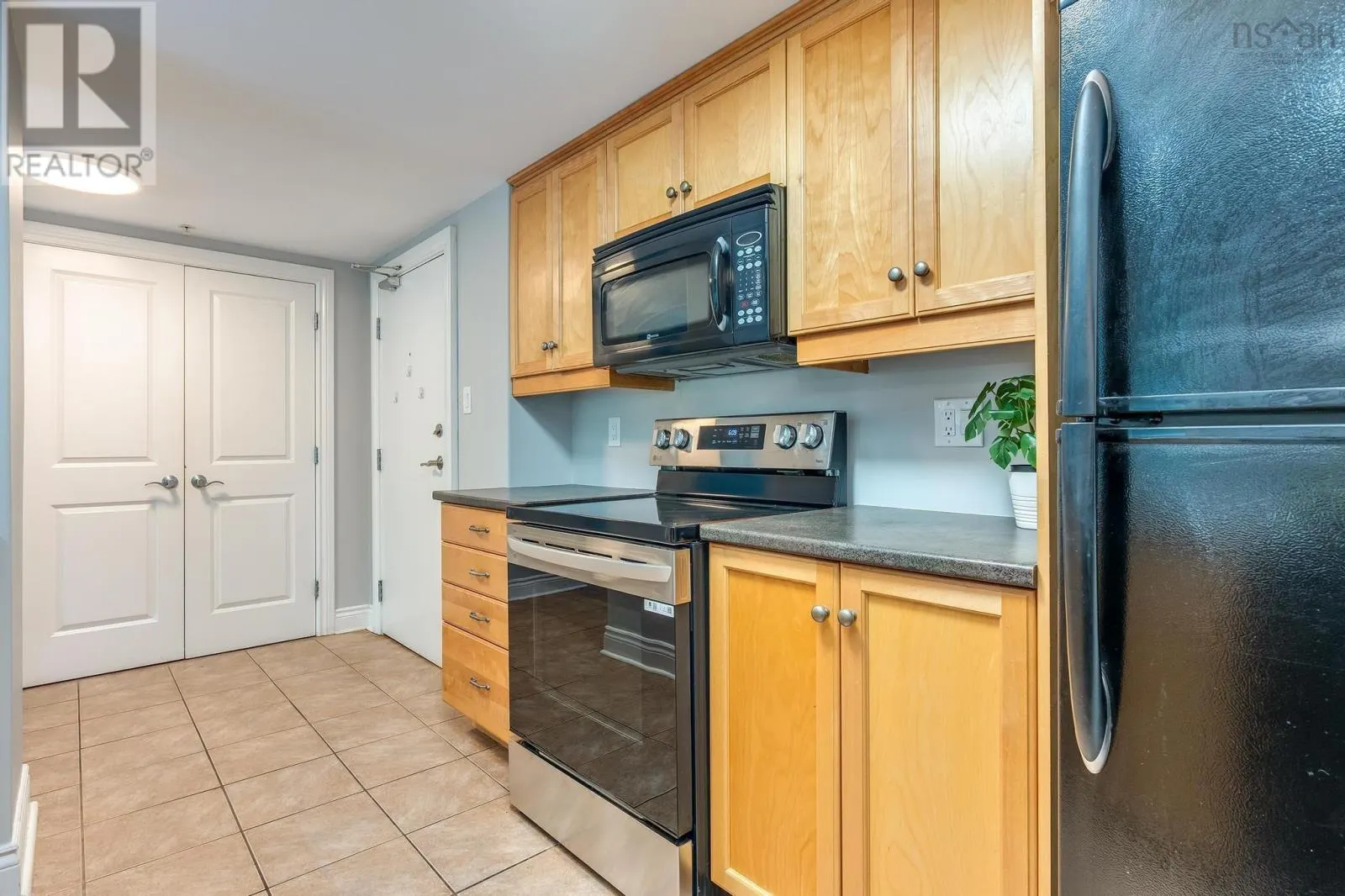 405- 5234 Morris St
