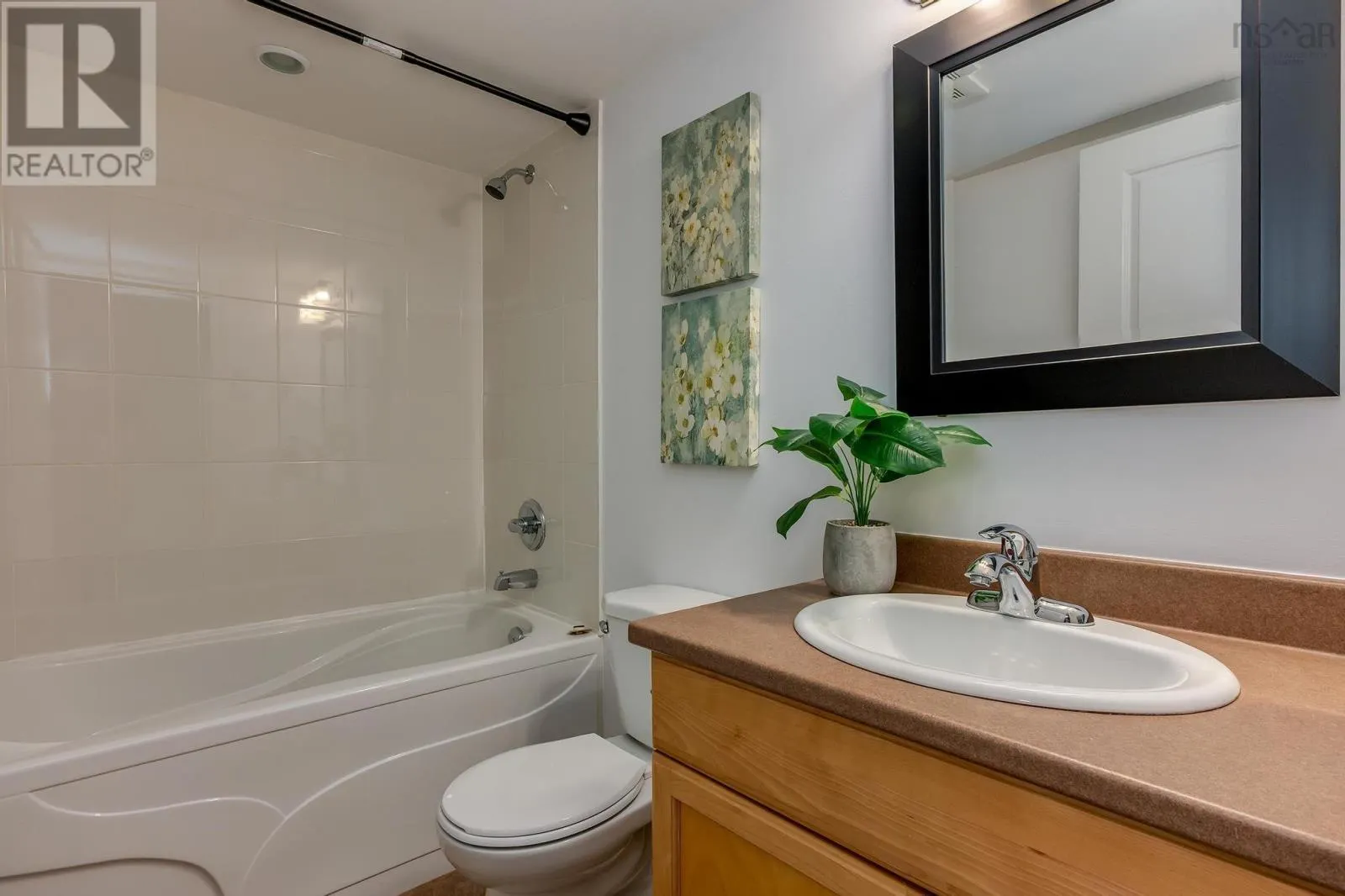 405- 5234 Morris St