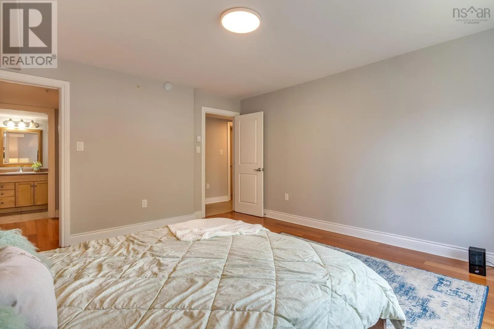 405- 5234 Morris St