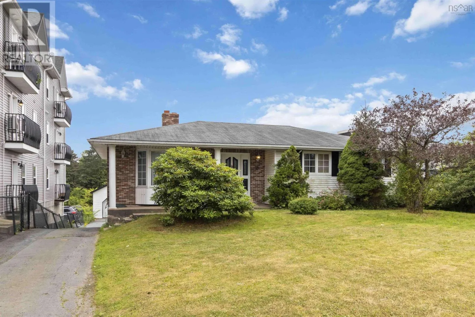 87 Cow Bay Road
