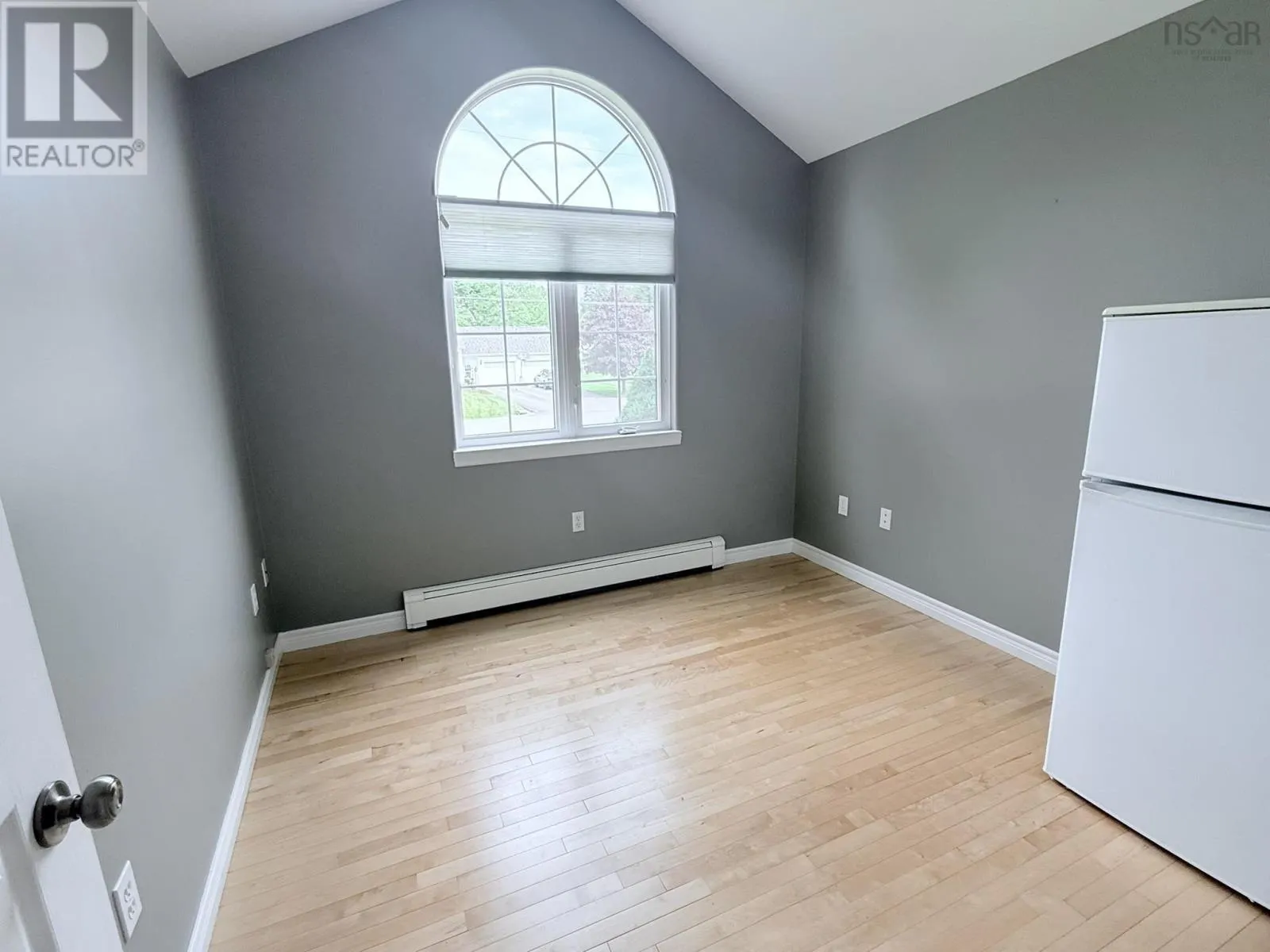 23 SILVERWOOD Drive