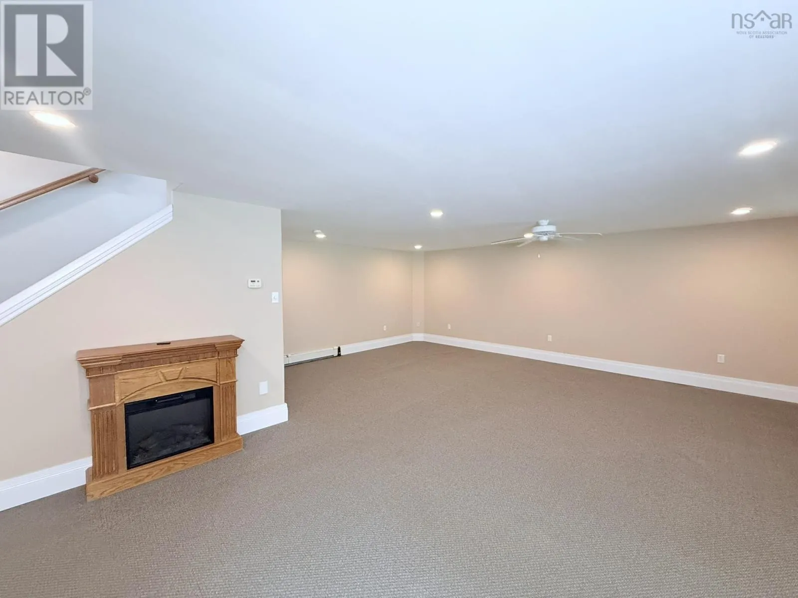 23 SILVERWOOD Drive