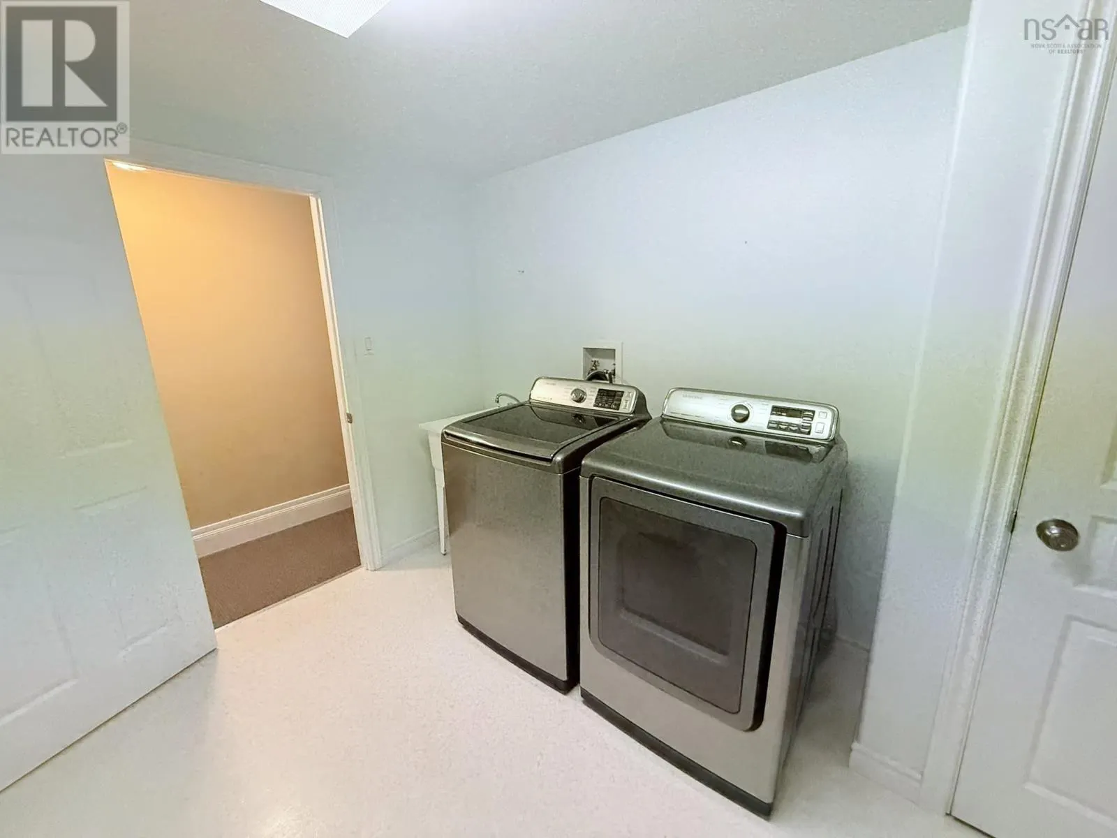 23 SILVERWOOD Drive