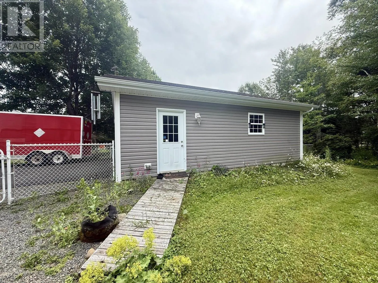 23 SILVERWOOD Drive