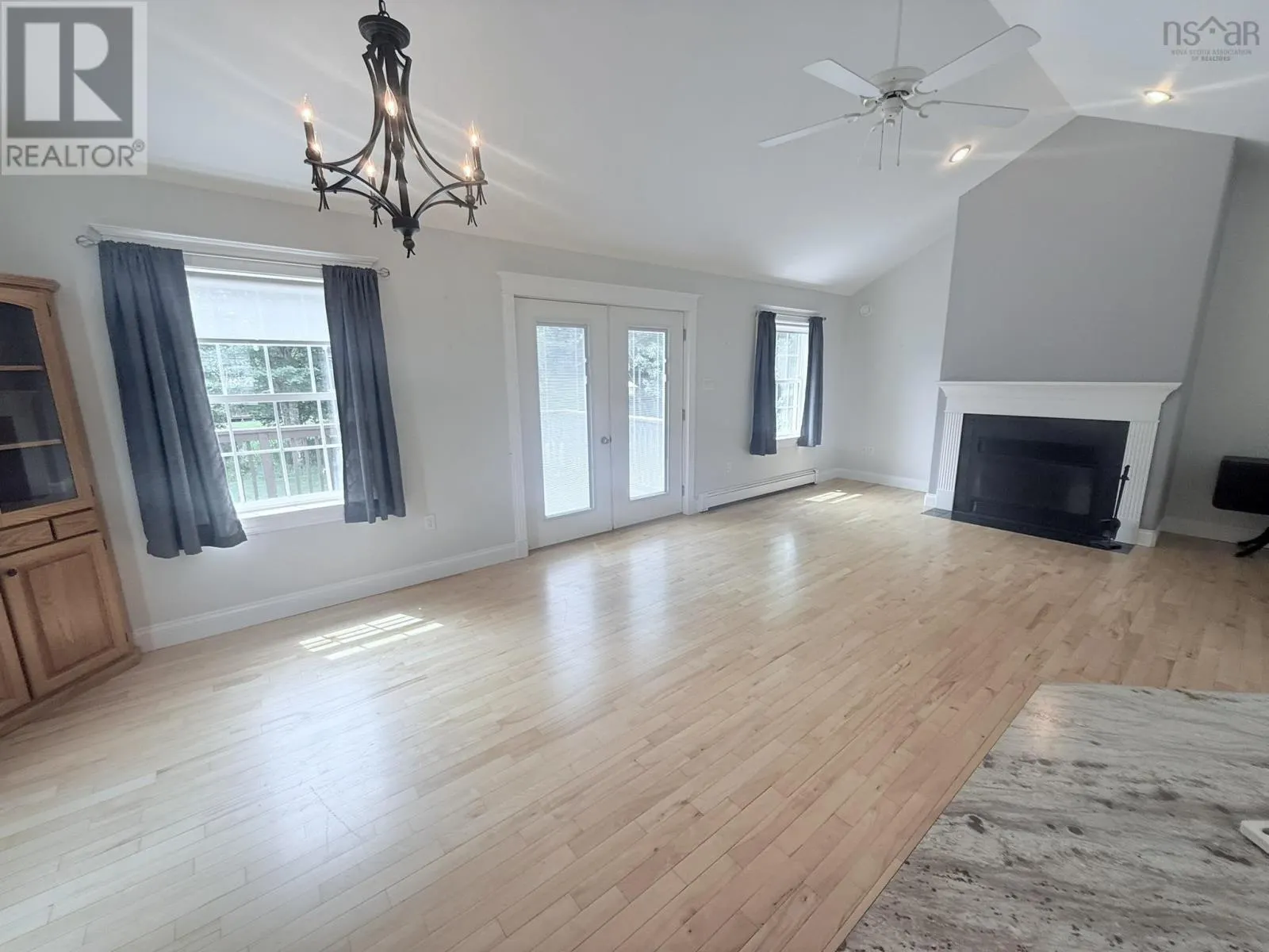 23 SILVERWOOD Drive