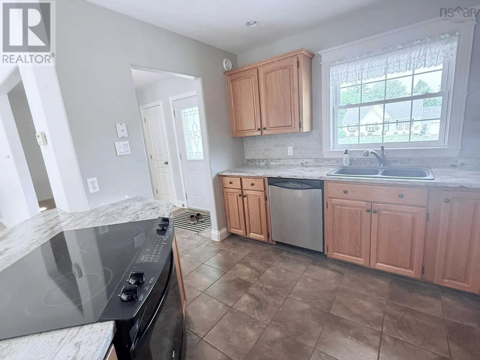 23 SILVERWOOD Drive