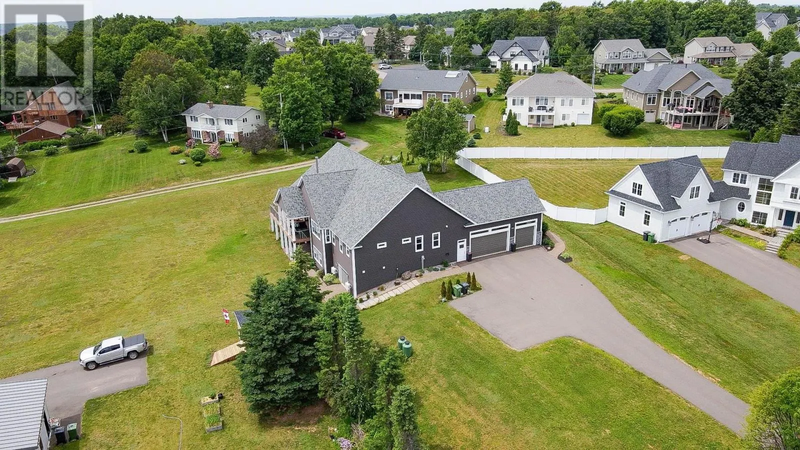 23 Paget & Keppoch Lot Crescent