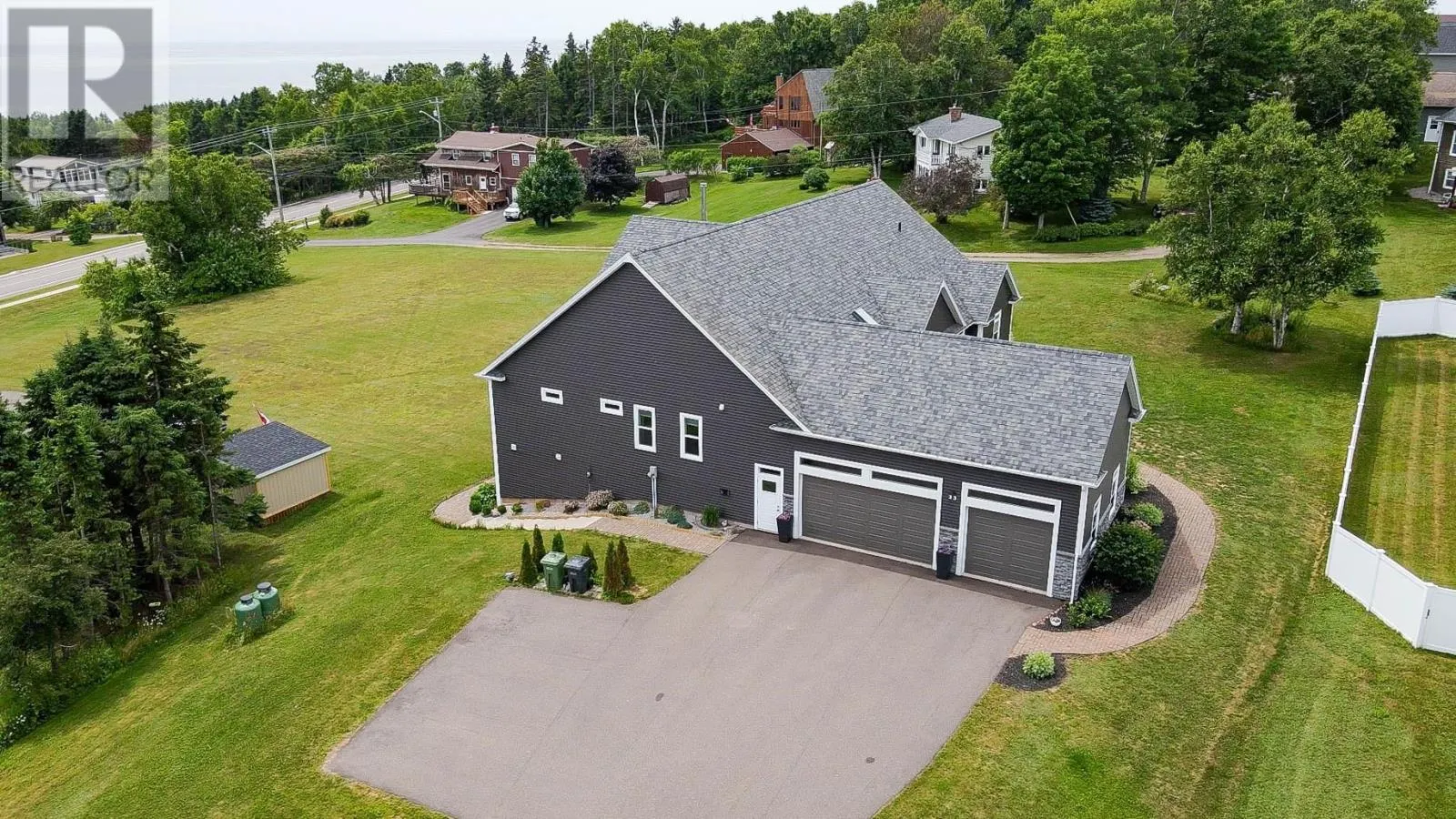 23 Paget & Keppoch Lot Crescent