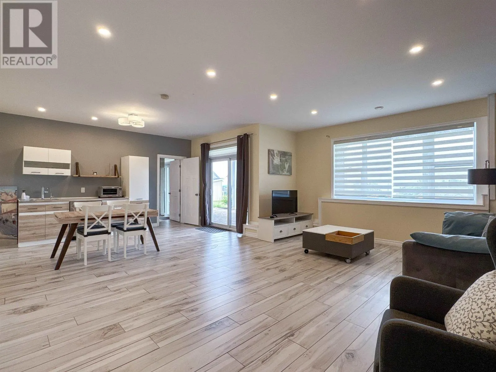 23 Paget & Keppoch Lot Crescent