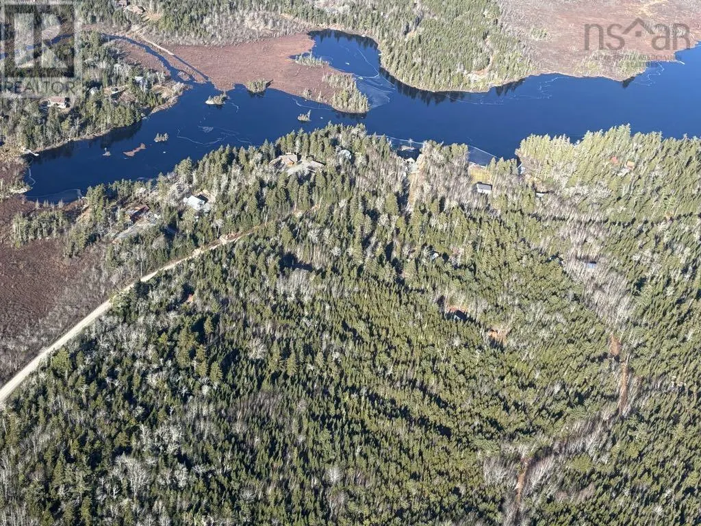 126 Middle Lake South Road