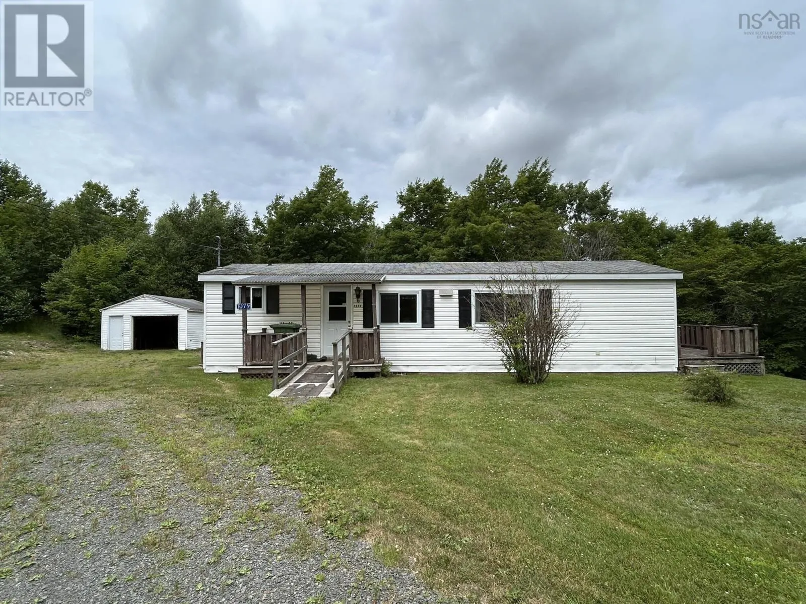 1079 Welch Branch